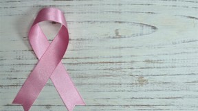 Cáncer de mama: síntomas y factores de riesgo