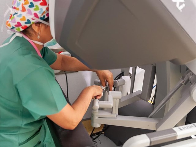 El Hospital Vithas en Vigo alerta del aumento de casos de cáncer de endometrio