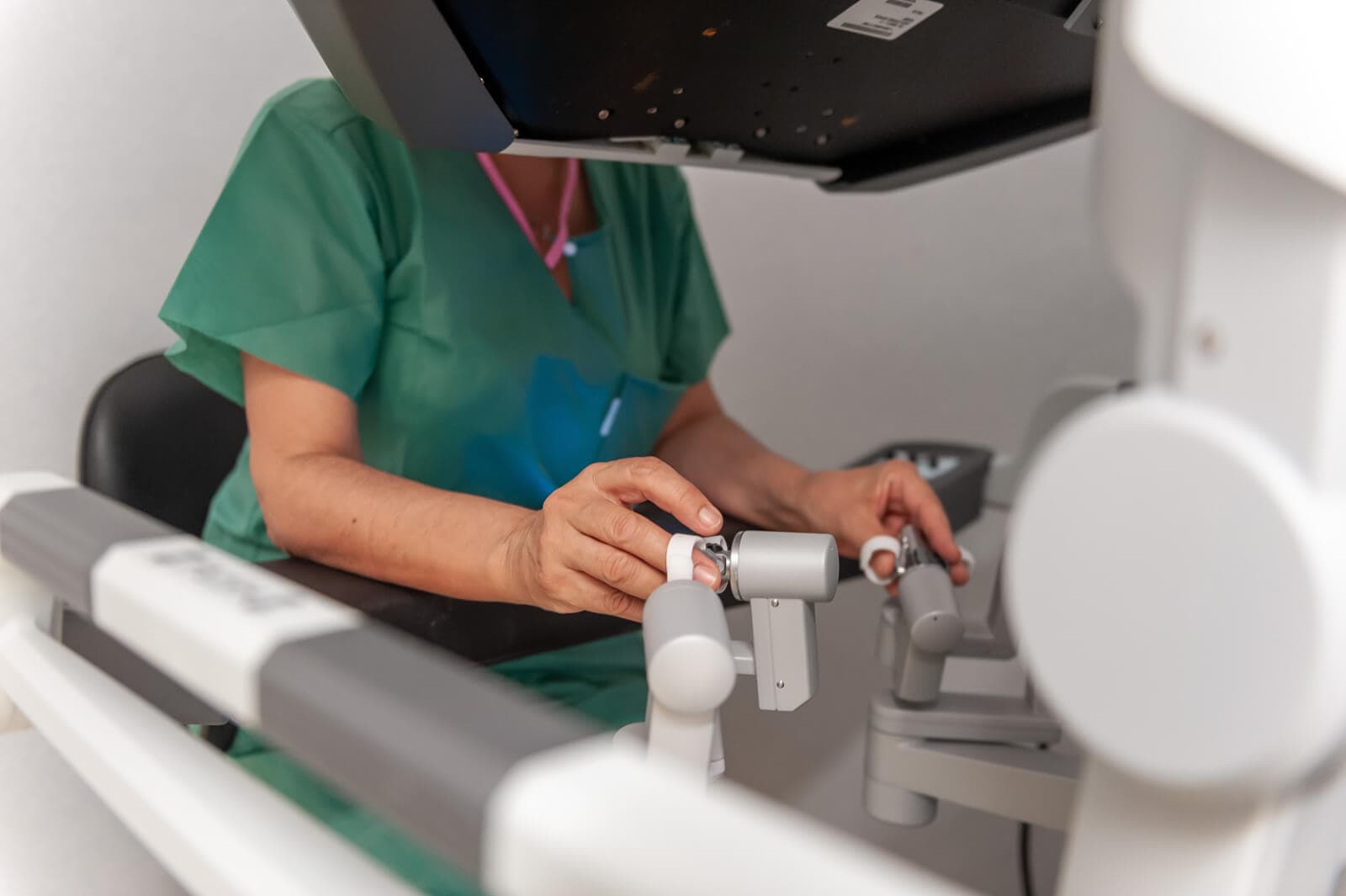 Cirugía robotica en Centro gineológico Lúa